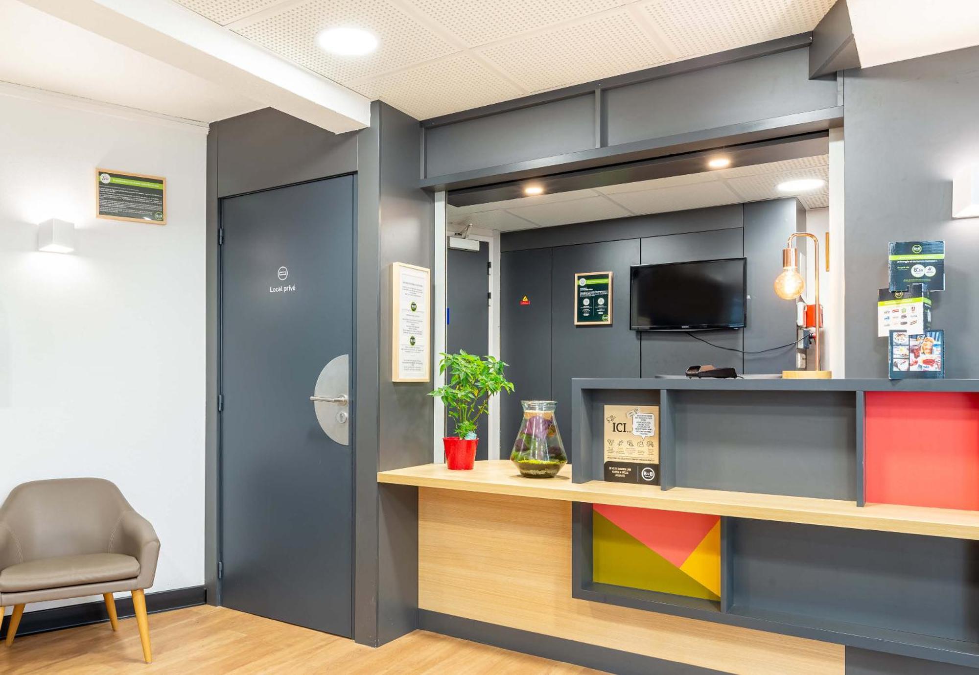 B&B Hotel Nantes Aeroport Bouguenais Buitenkant foto