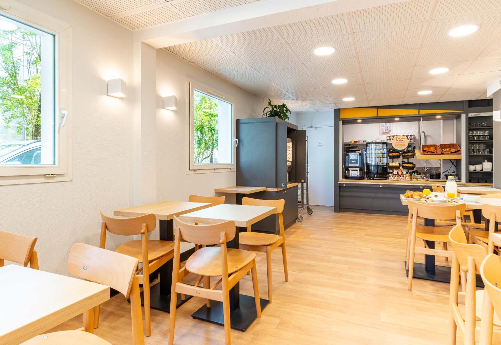 B&B Hotel Nantes Aeroport Bouguenais Buitenkant foto