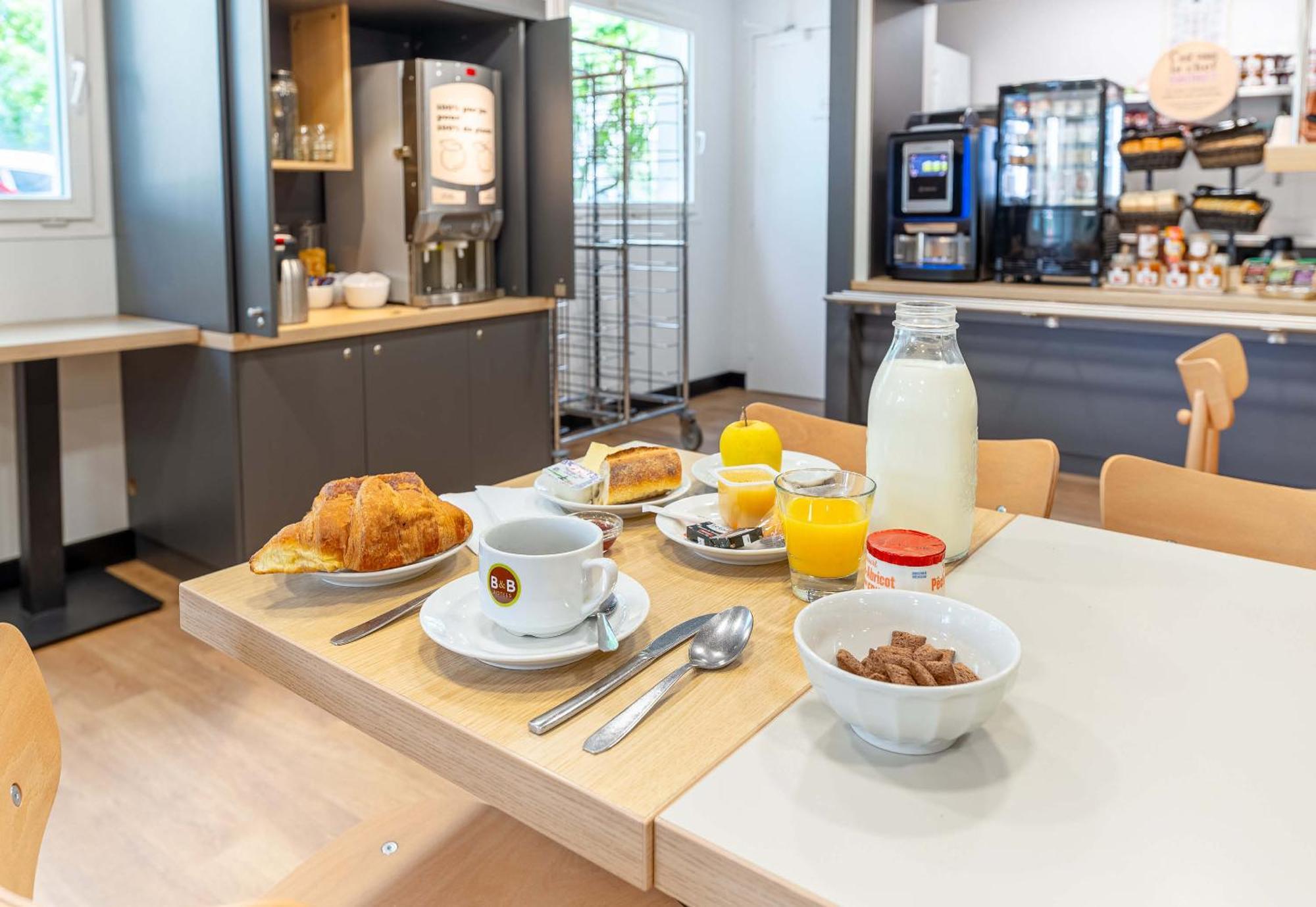 B&B Hotel Nantes Aeroport Bouguenais Buitenkant foto